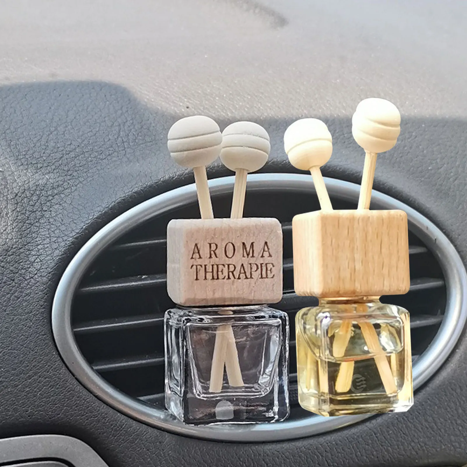 

Empty Essential Oil Diffuser Bottle Glass Car Air Freshener Perfume Clip Diffuser Car Air Vent Fragrance Aromatherapy Scented