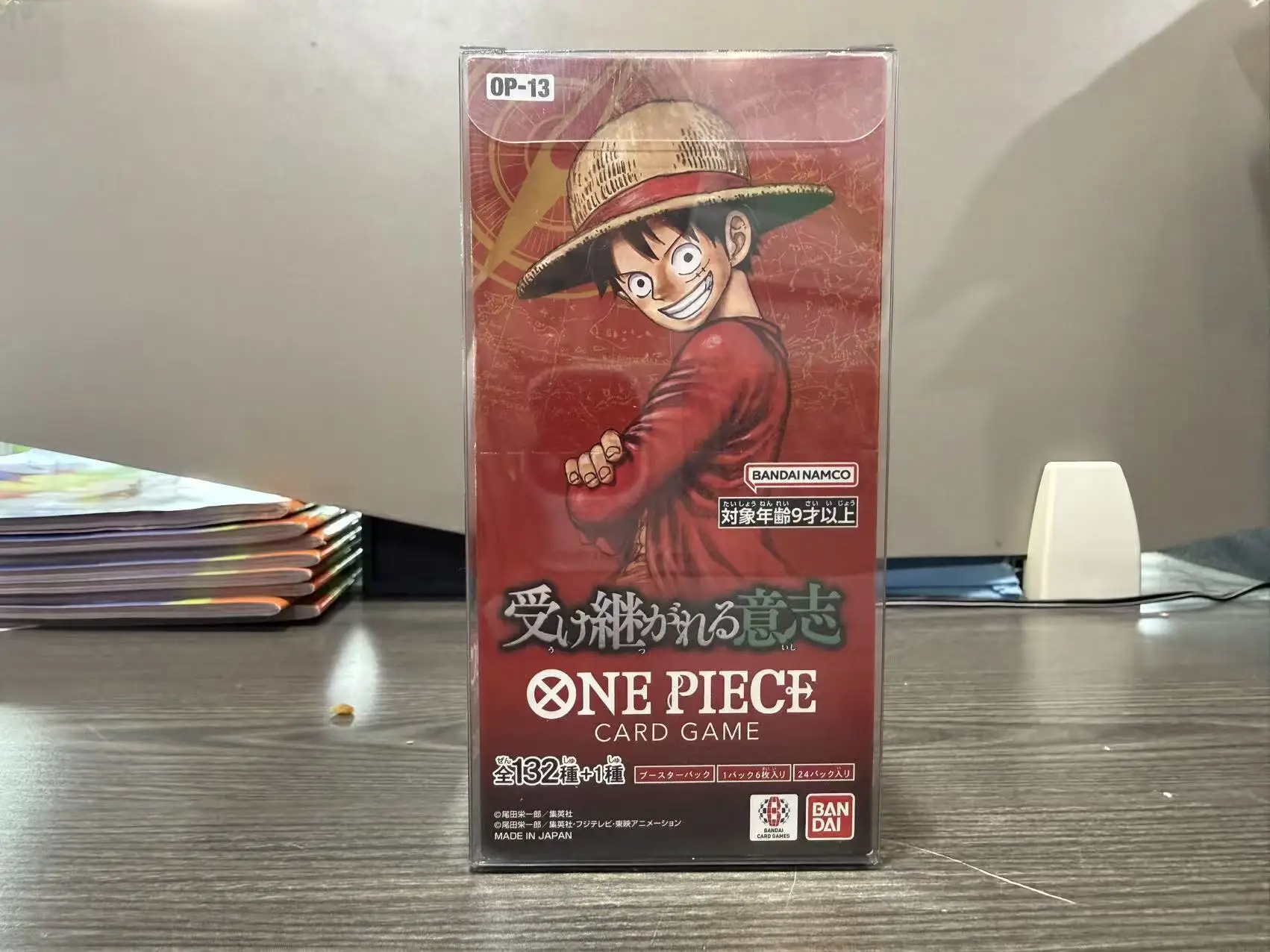 Фото Коллекционные карты BANDAI One Piece (Япония), бустер-боксы OP16, OP15, OP14, OP13, OP11, OP09, OP05, OPCG, TCG, игрушки, в комплекте ПЭТ-дисплей-бокс №3