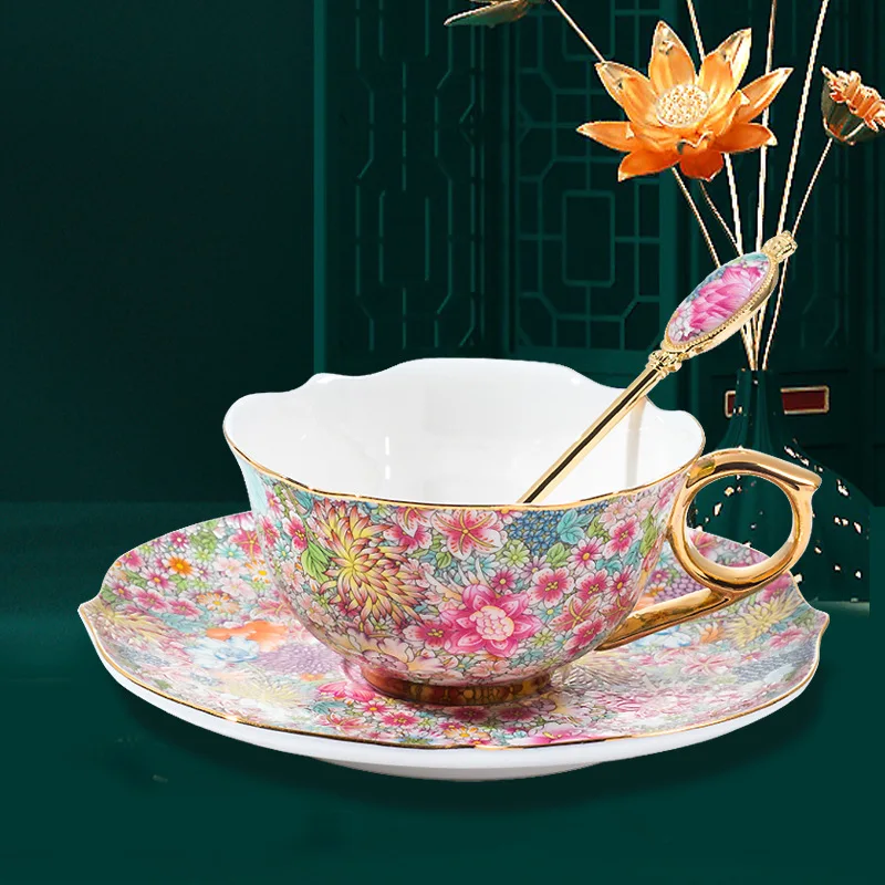 Enamel Retro Classical European Palace Style Ceramic Coffee Tea Cup and Plate Set Luxury Ceramic Flowers Mug British Cup Gift