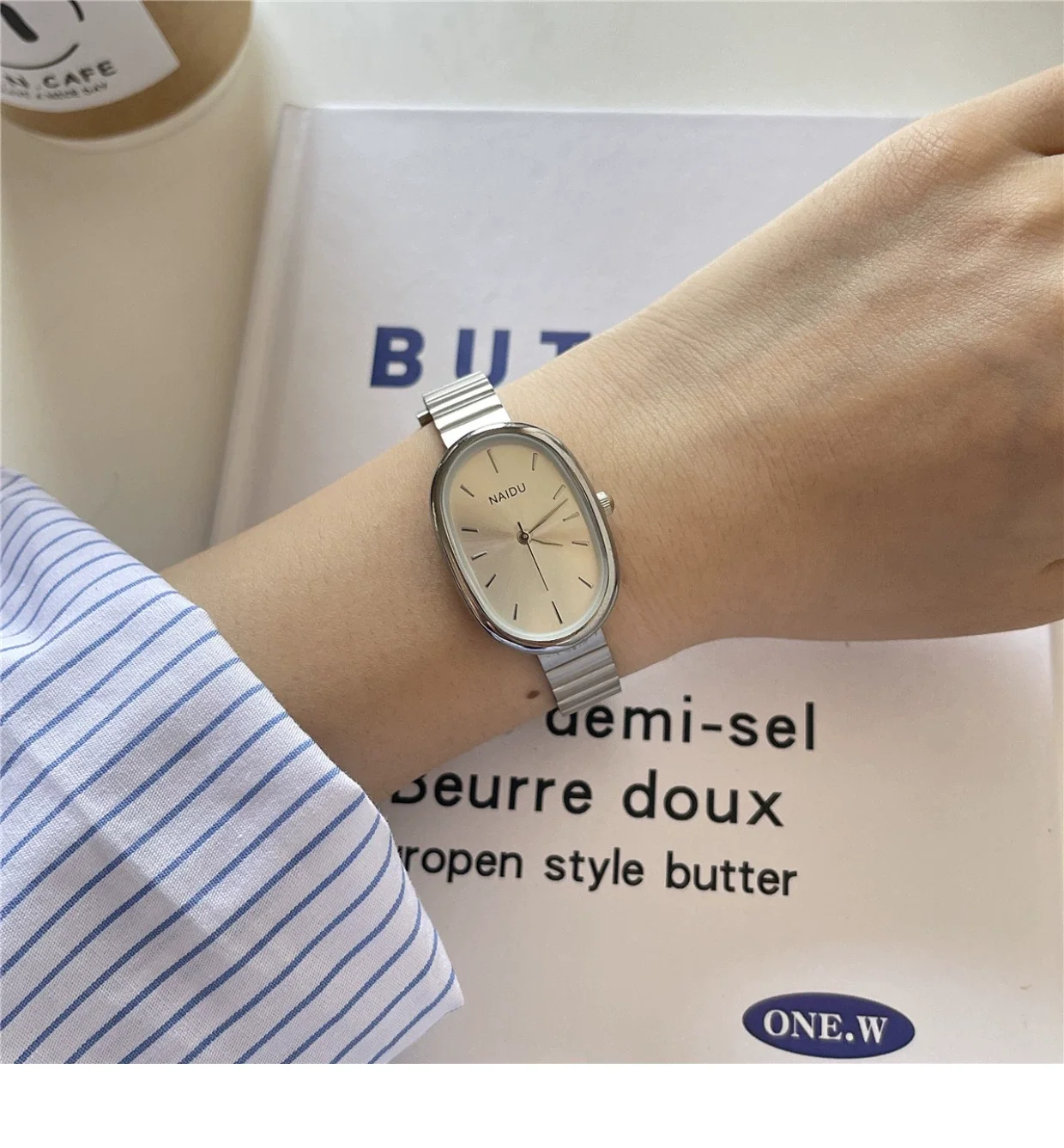 High Sense Simple Temperament All Fashion Exquisite Small Niche Woman Watch