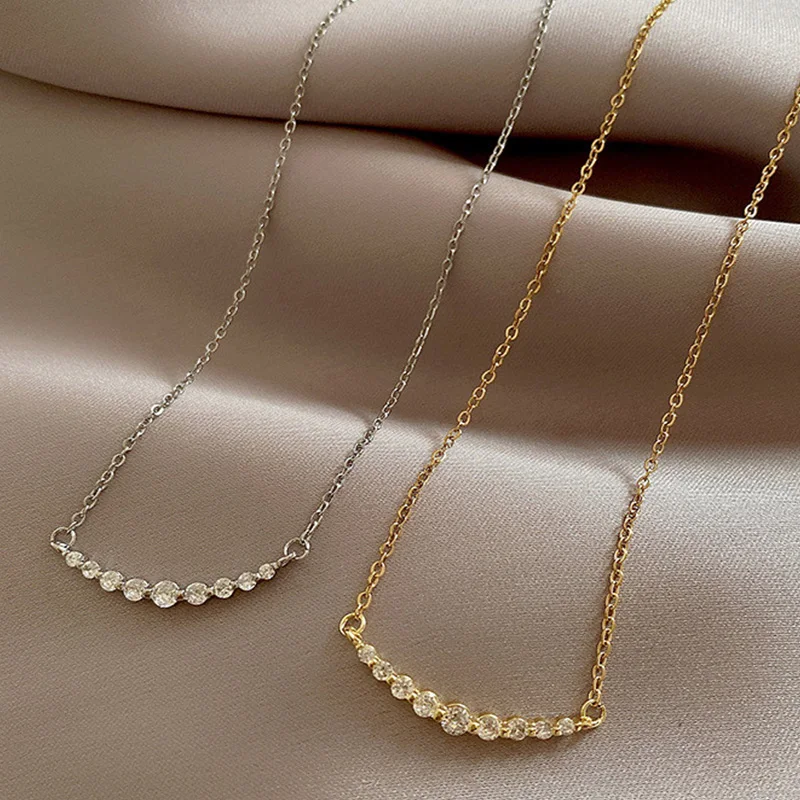 

Simple AAA Zircon Inlaid Titanium Steel Women Necklace Pendant Luxury Temperament Light Pendant Super Fairy Trend Clavicle Chain
