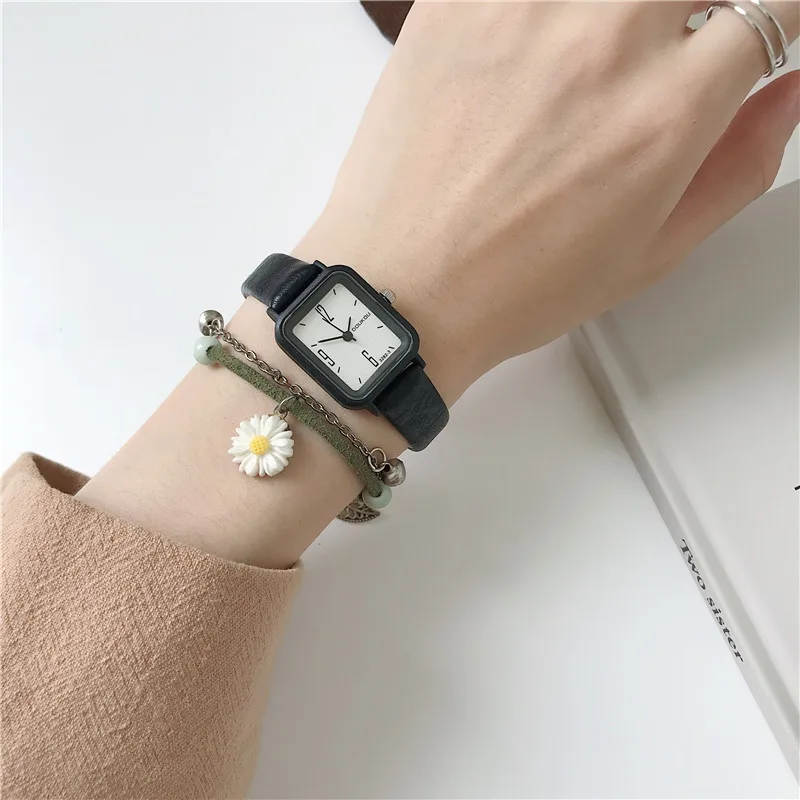 

Часы женские кварцевые в ретро-стиле, дизайнерские минималистичные, с квадратным циферблатом, повседневные наручные, с кожаным ремешком, черные
