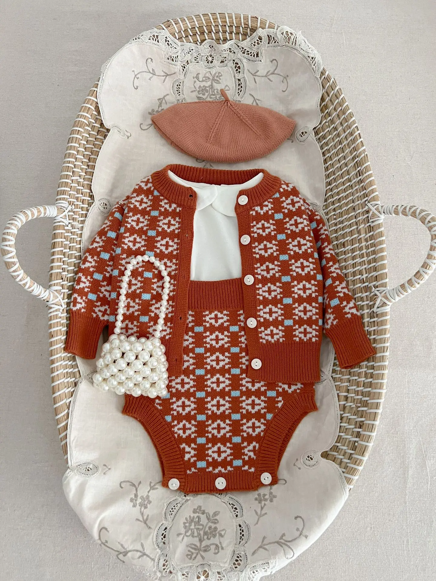 

2023 New Autumn Fashion Infant Knitsuit Baby Knitted Plaid Casual Sweater Boy Children Cotton Suspenders Bodysuit Girl Kid Coat