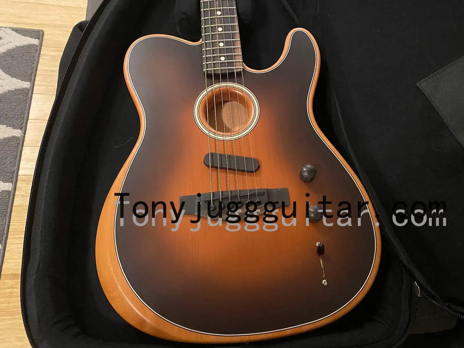 

Custom Shop Acoustasonic Tele Sunburst Electric Guitar Polyester Satin Matte Finish, Spurce Top, Deep C Mahogany Neck,