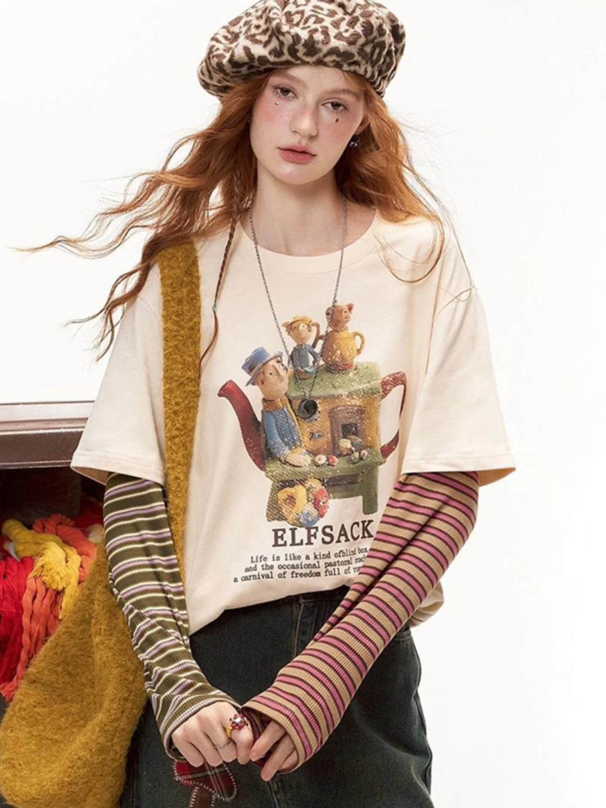 Женская многослойная футболка в полоску контрастного цвета стиле пэчворк осень