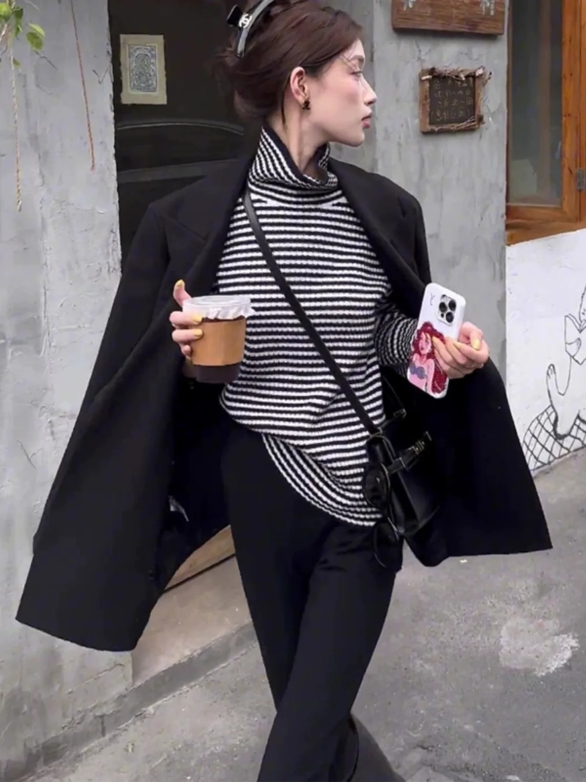 Fashionable Western Sle High-Grade Black and White Striped Knitted Bottoming Shirt Women Autumn Winter Loose Slimming I...