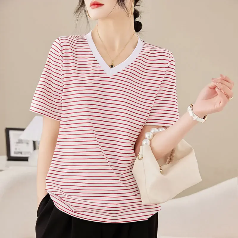 Женская полосатая футболка классический летний новый стиль с v-образным вырезом