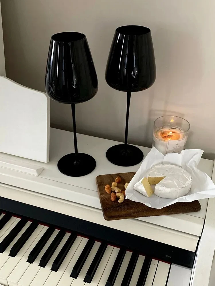 Скандинавский черный кубок фарфоровый хрустальный бокал для красного вина чашка