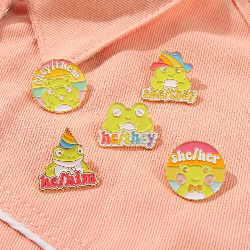 Эмалированная булавка в форме лягушки индивидуальные радужные цвета для лацкана