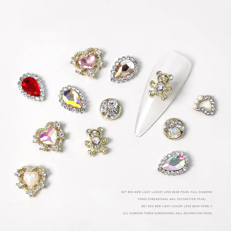 100pc Alloy Loving Heart Shaped Nail Decorations 3D Luxury Diamond Gilding Charms Glitter Hearts Shape Rhinestones Nail Supplies