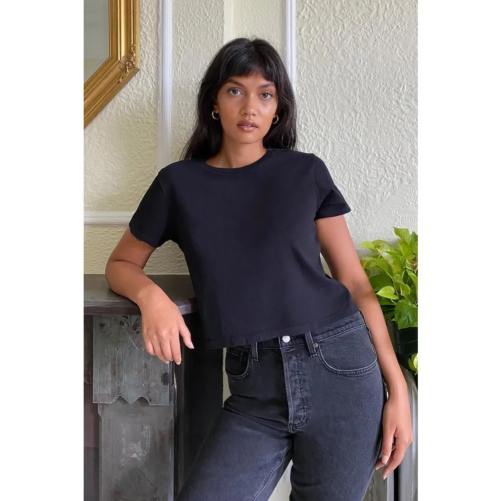 

Женская короткая джинсовая футболка Dorlie большого размера с круглым вырезом