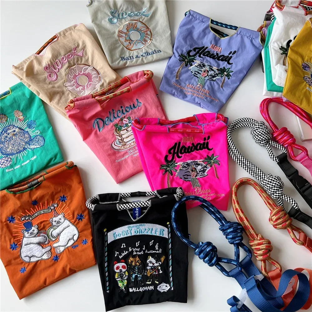 Женская мини-тоут с вышивкой цвет в ассортименте