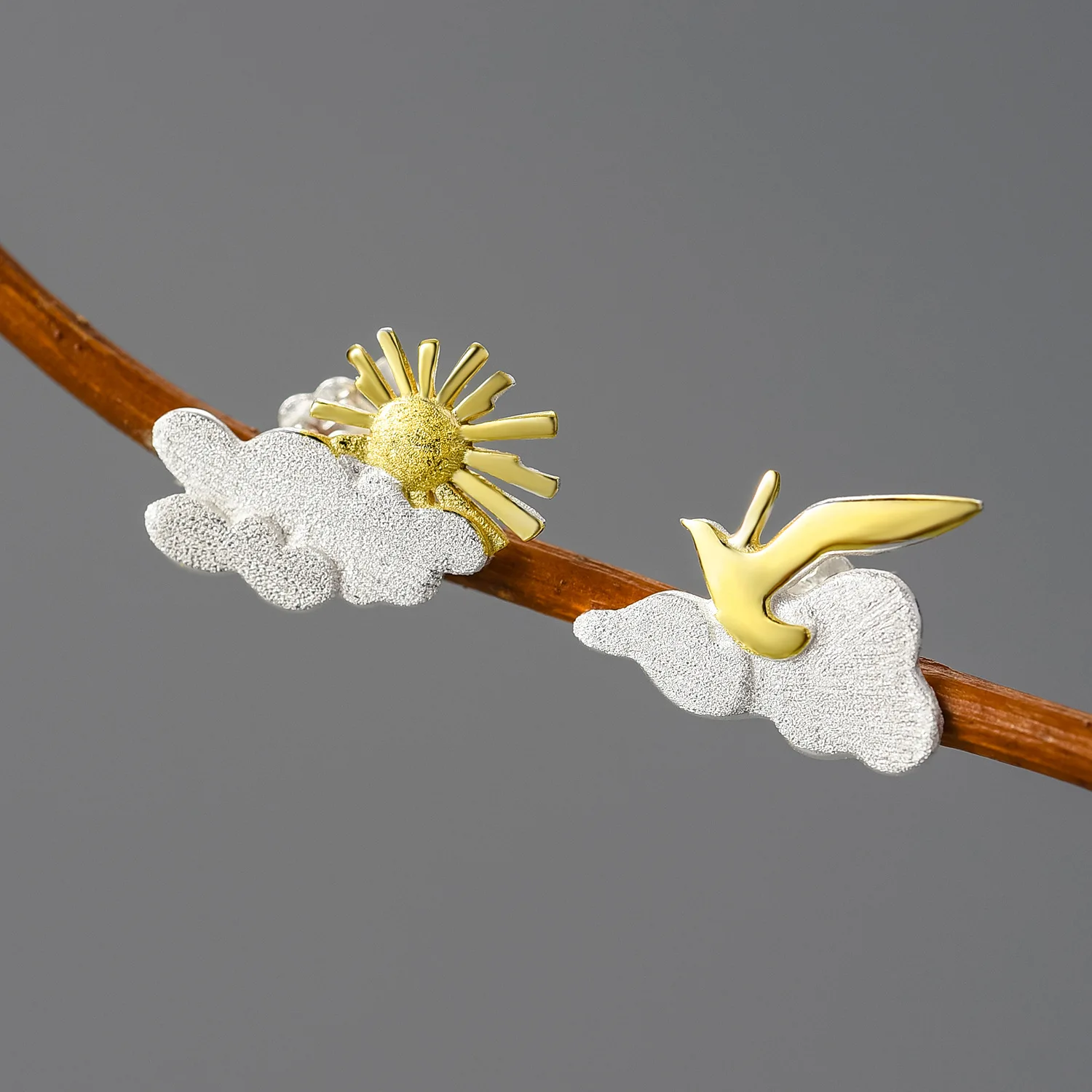 

Ассиметричные серьги в виде птиц, серебро 925 пробы