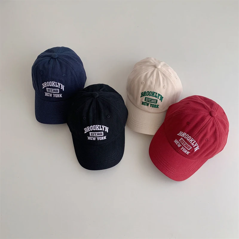 

Children's Baseball Hat Solid Color Soft Top Boys' And Girls' Handsome Fashion Headwear Bonnet Peaked Cap Sunhat 2-10Years