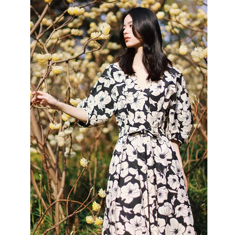 

Cotton Fabric Fashion Black Color Shirring Dress Puff Sleeves V-Neck Floral Print Lady Summer Long Dresses Vestidos