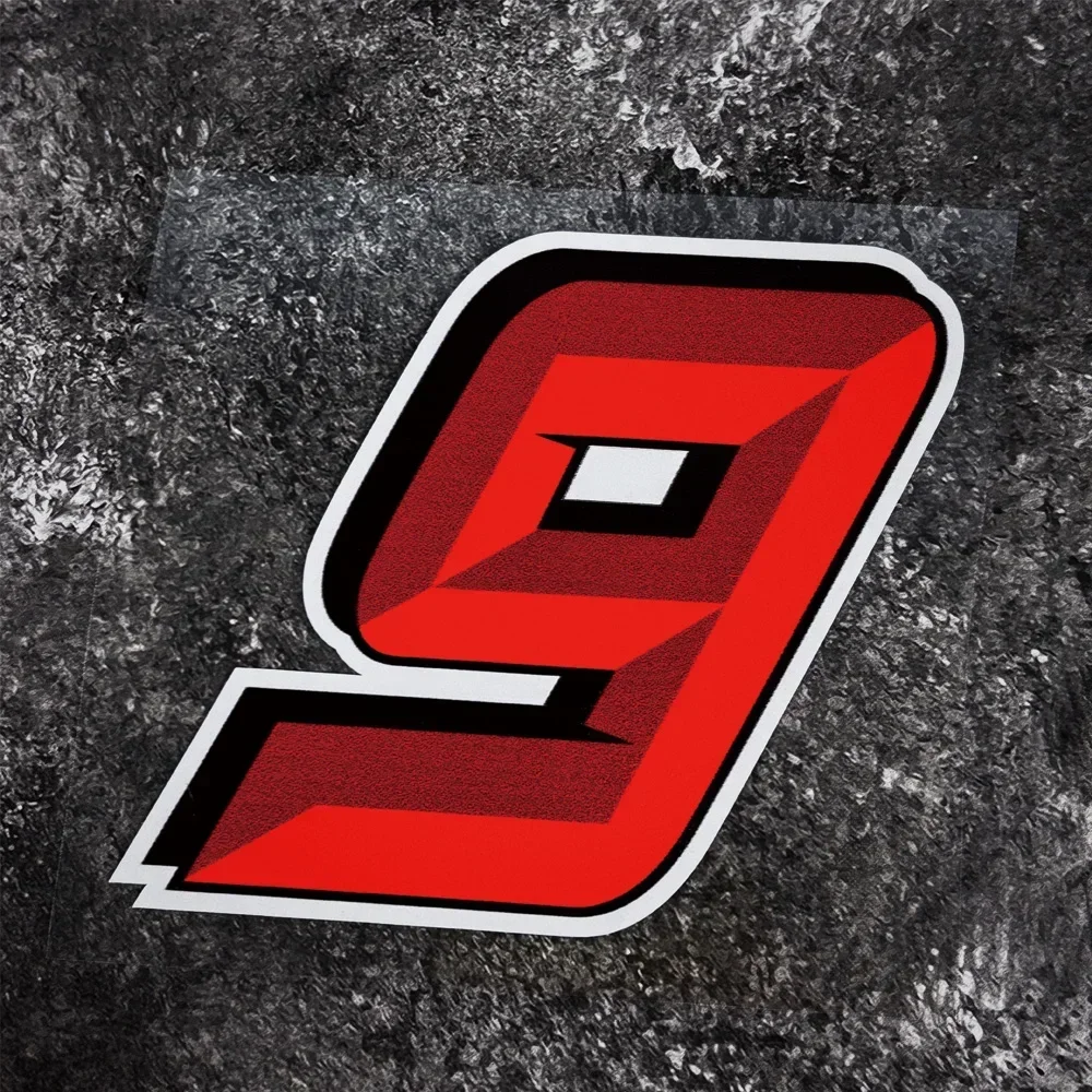 

0123456789 Красные цифры, автомобильные мотоциклетные наклейки для мотоцикла, обтекатель топливного бака, водонепроницаемые виниловые наклейки, украшение для гоночного шлема