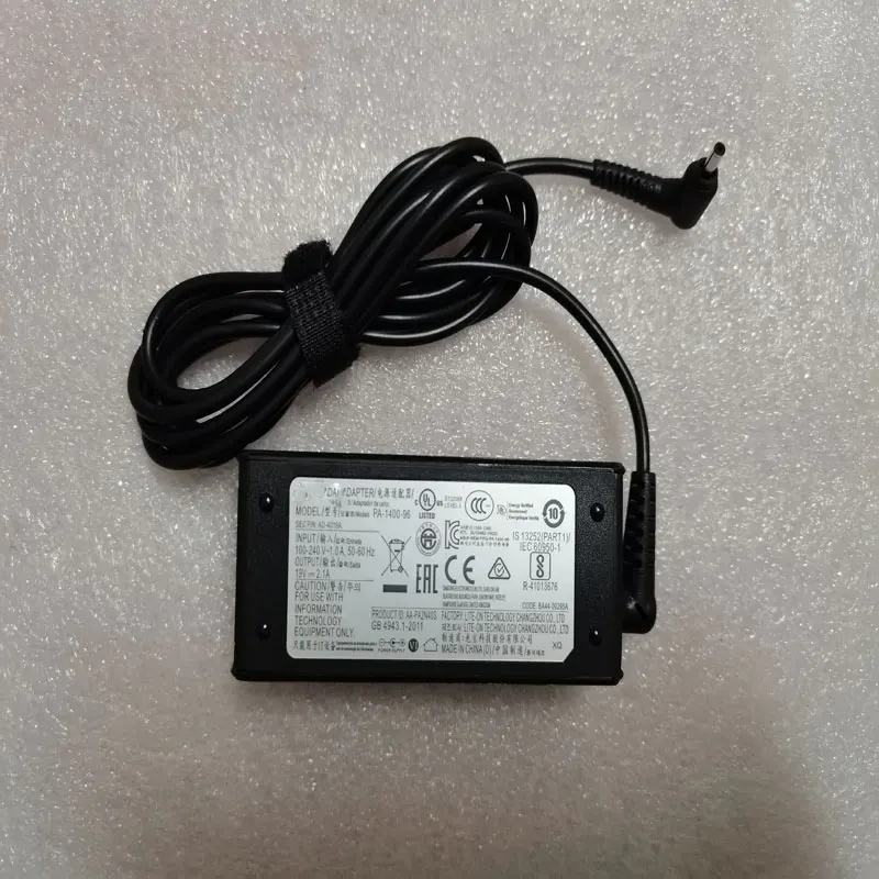

NEW OEM 19V 2.1A 3.0mm 40W PA-1400-96 A13-040N2A AD-4019A AC Adapter for Samsung NP905S3G NP905S3G-K02US Genuine Puryuan Charger