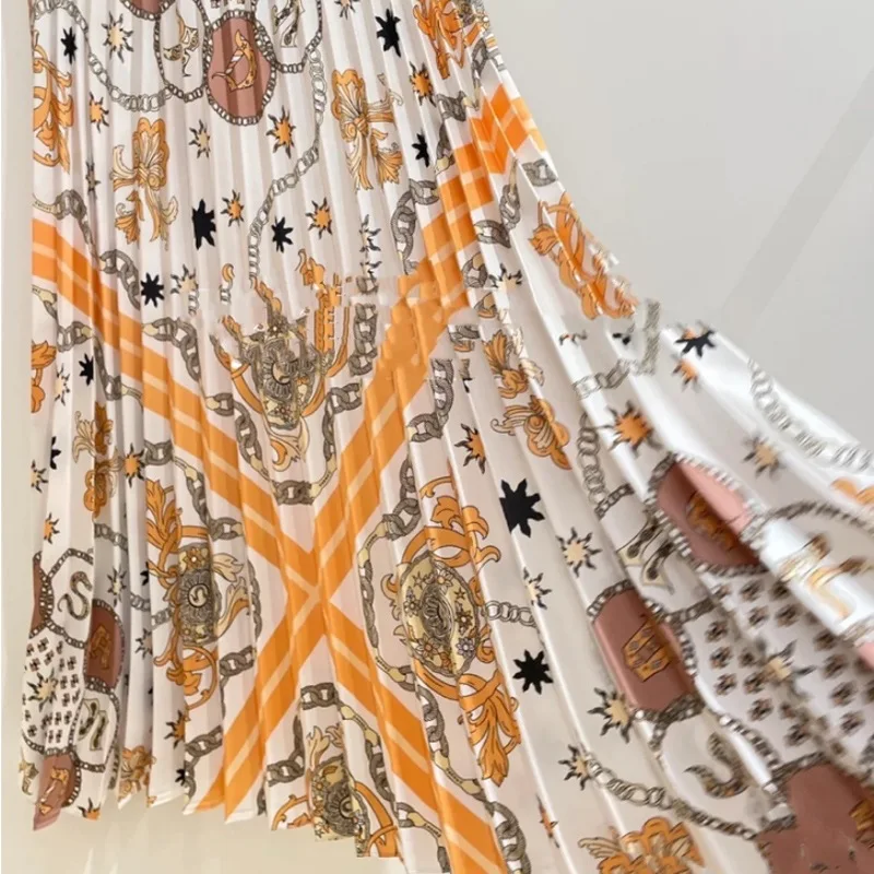 

2023 Spring/Summer Vintage Print Lapel Pleated Skirt/Shirt Women