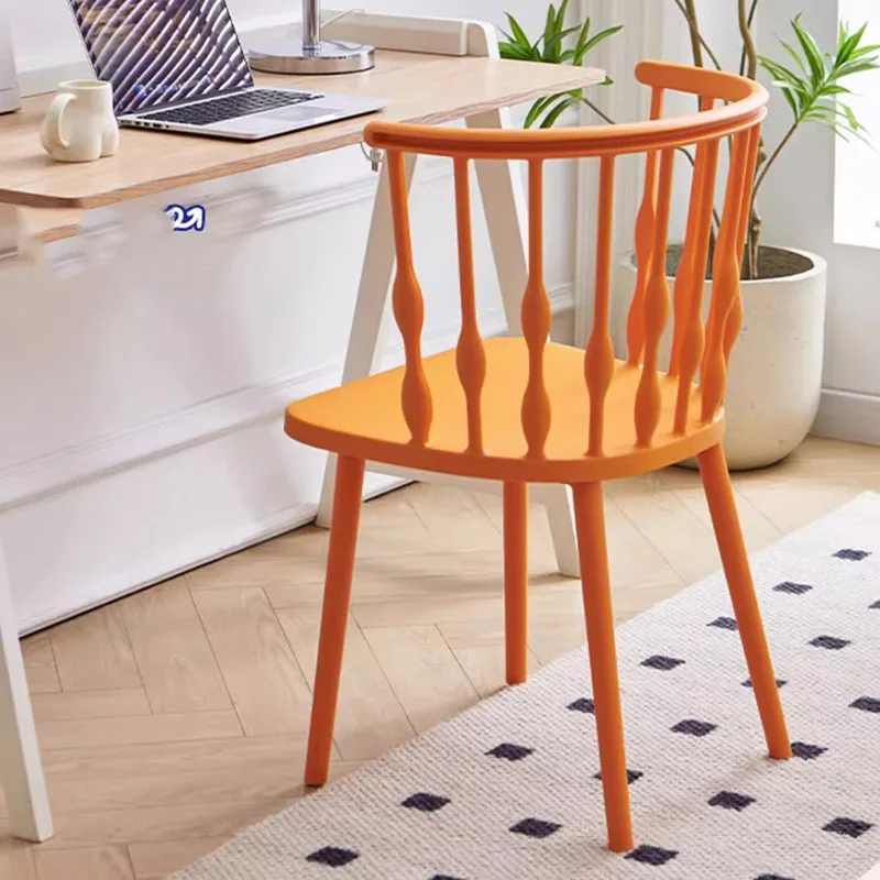 Дизайнерские стулья для гостиной пластиковые индивидуальные столовой