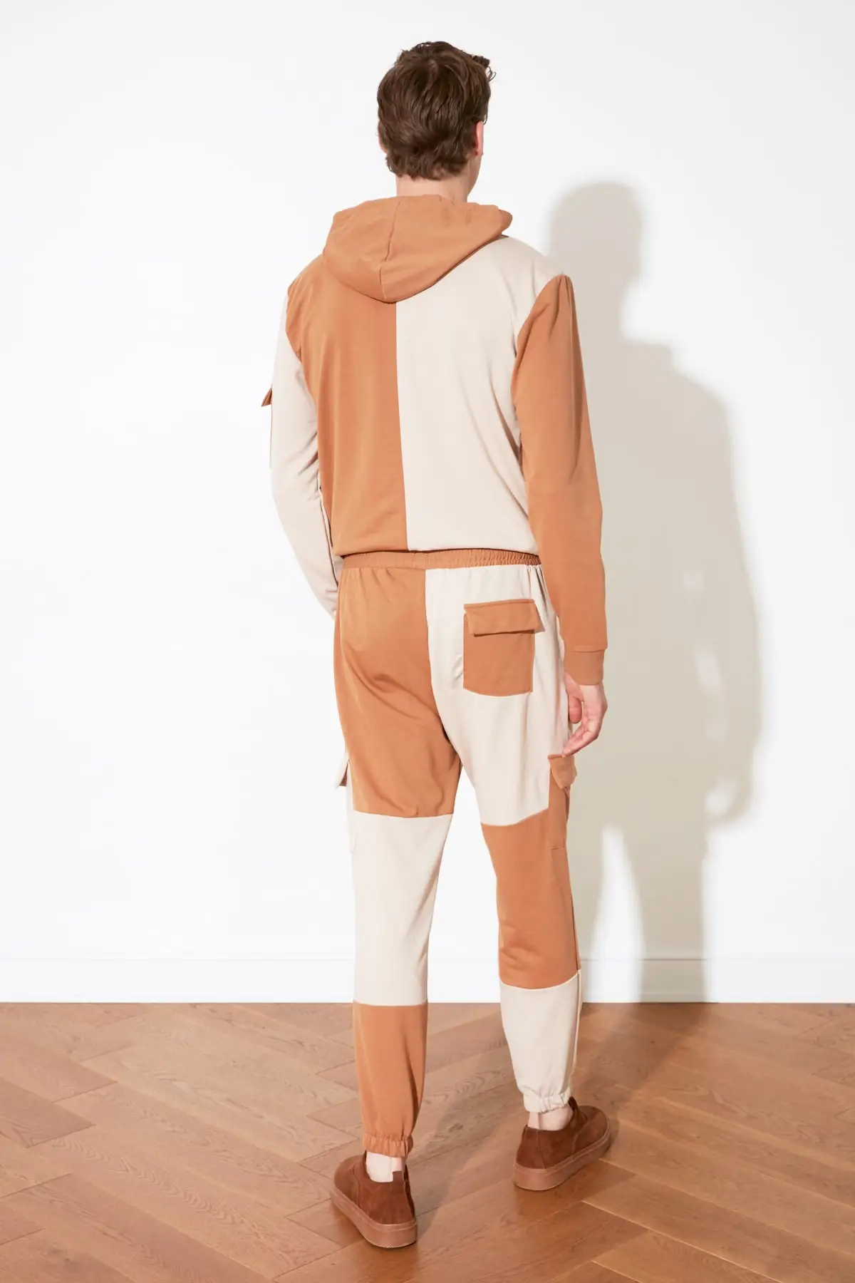 

Trendyol Men 'S Regular Fit Tracksuit Team TMNSS21EM0038