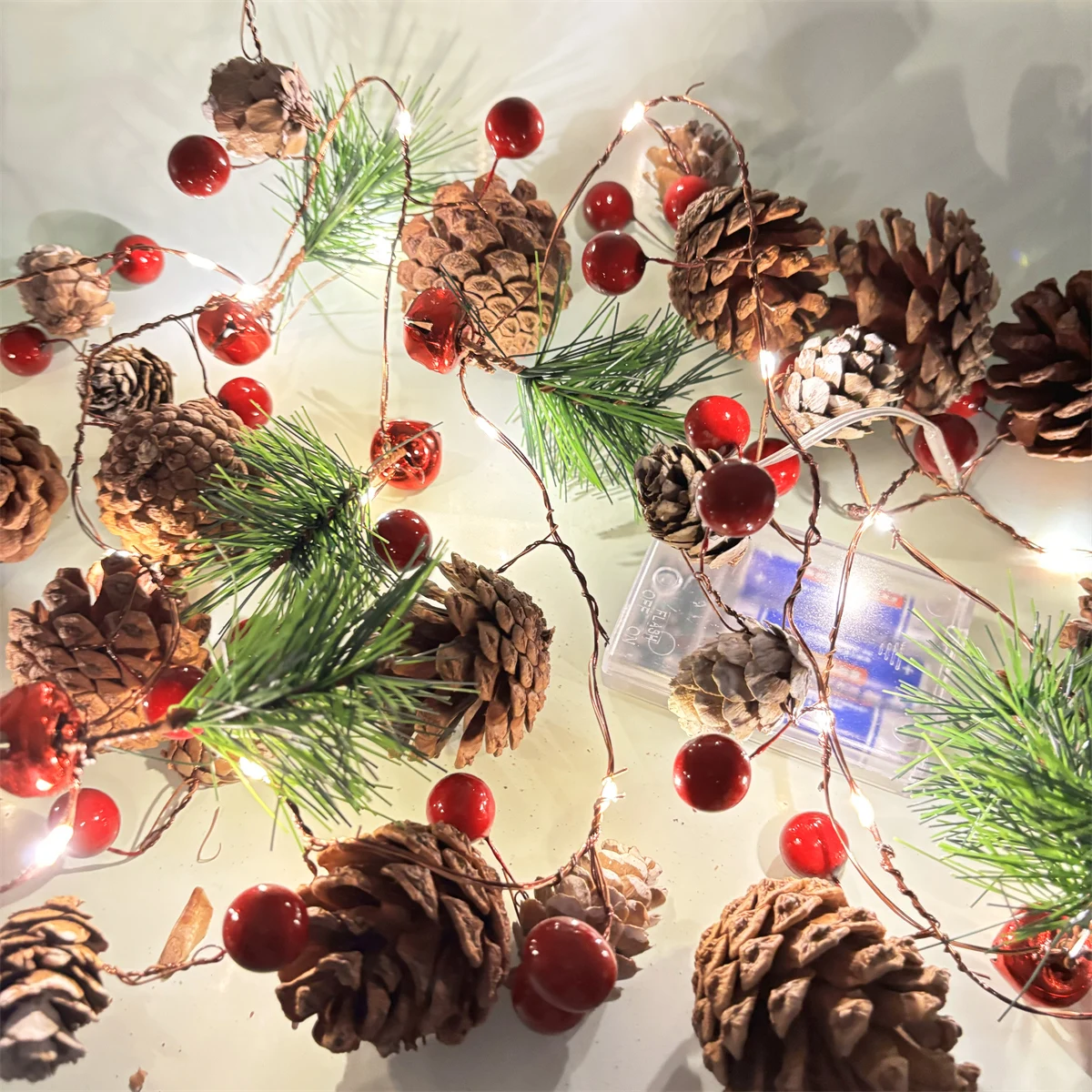 1 компл. гирлянды из сосновой шишки красной ягод сказочные Рождество Новый год
