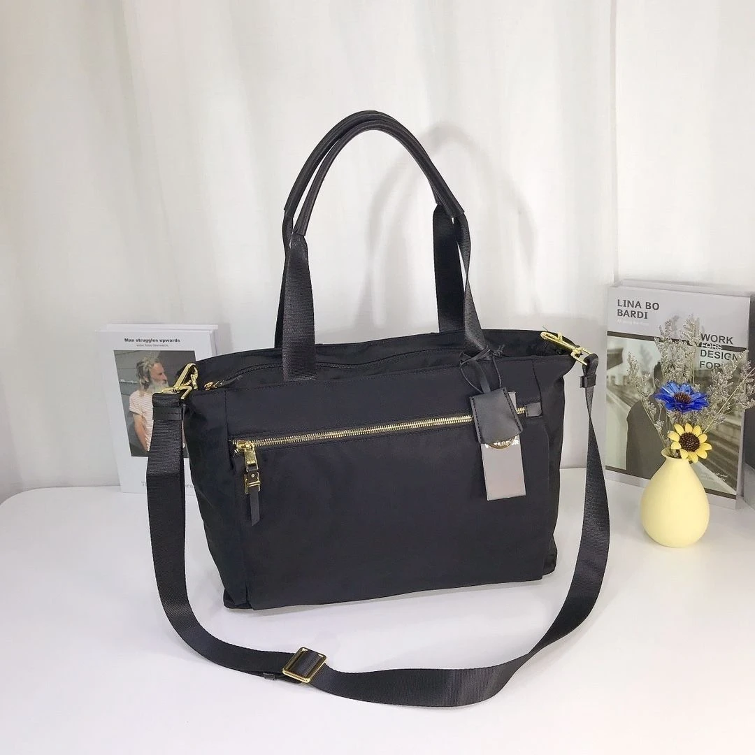 

Сумка-тоут женская деловая, однотонная, с ремешком на плечо