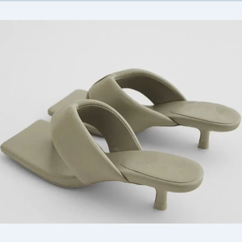 

Thin Heels Rivet Med Shoes Woman 2022 Slipper Slides Rubber Metal Decoration Med Rivet Shoes Woman 2022 Thin Heels Slipper Slide