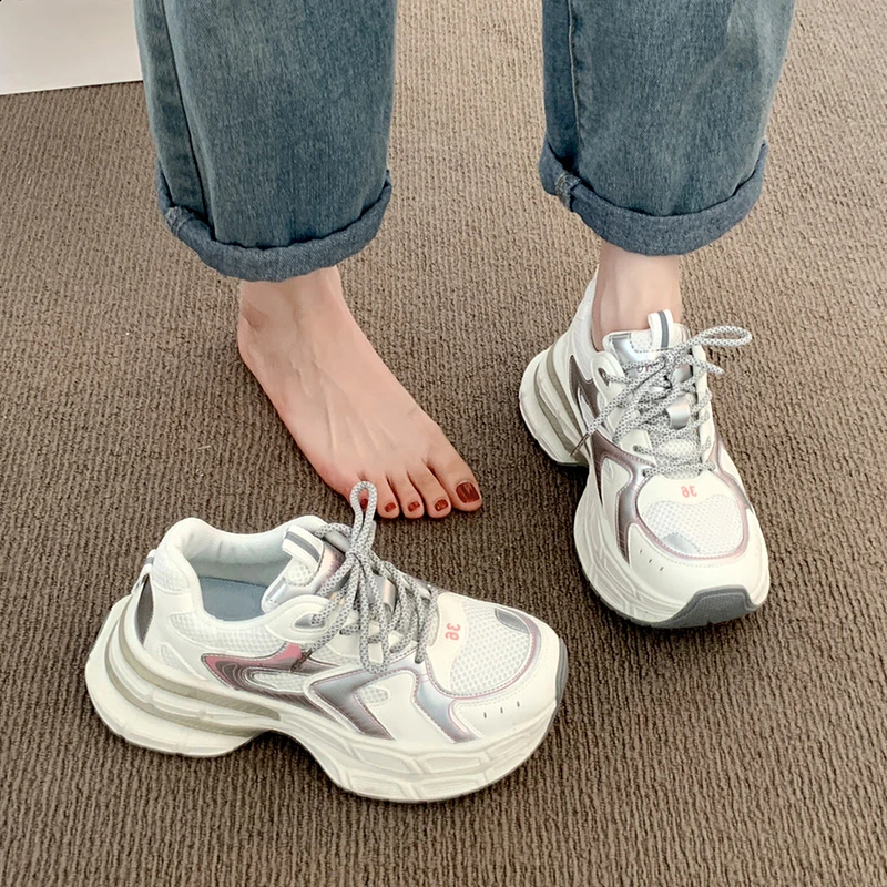 Женские кроссовки на высокой толстой подошве Нескользящие дышащие спортивные