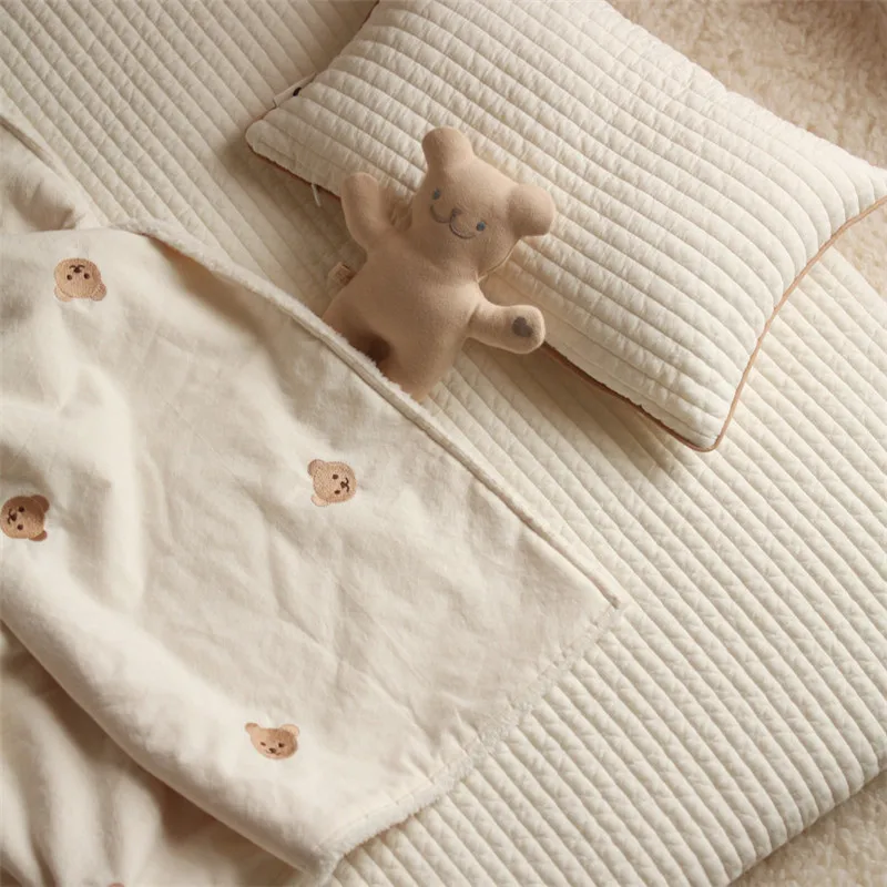 

Plush Fleece Bedding Blanket Bedspreads Baby Quilts Winter Bed Blankets for Newborn Babies Accessories Children's Mattress Pad