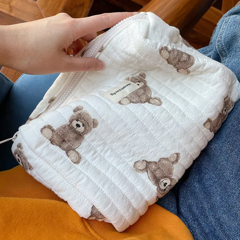 

Bear Cosmetic Bag Women Retro Makeup Storage Bag Necesserie Organizer Travel Toiletry Bags Cute Pencil Case