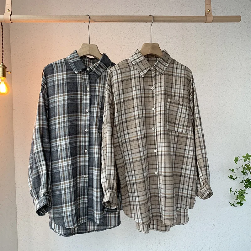 

Loose literary lapel POLO collar temperament spring 2022 new cotton and linen contrast color plaid shirt top