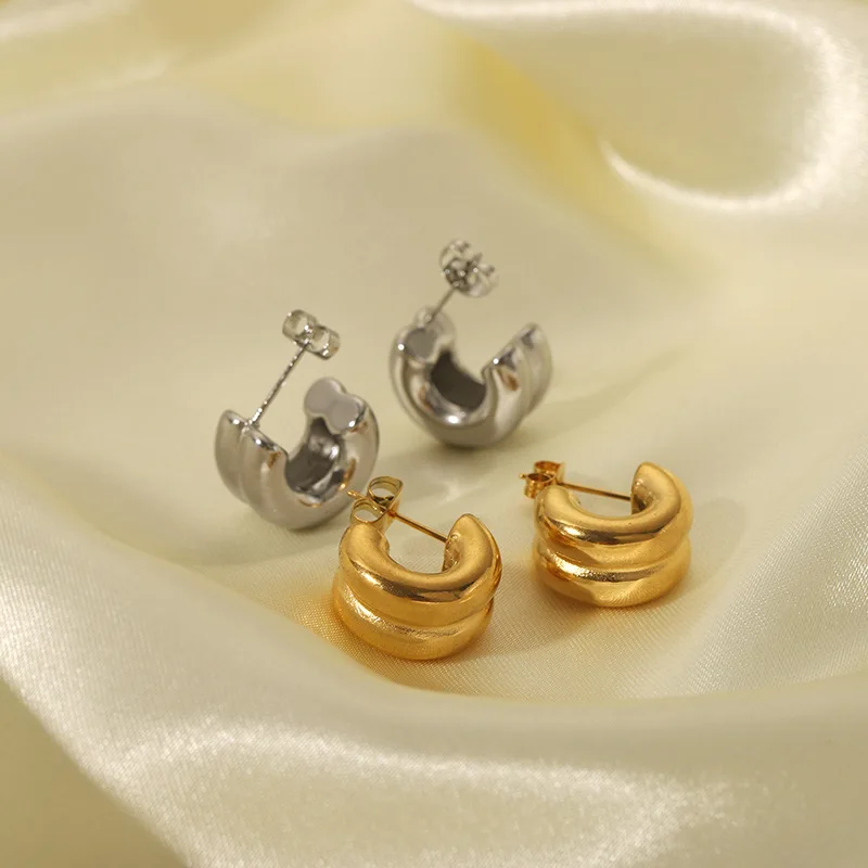 Yori C-образные металлические гладкие серьги-гвоздики из нержавеющей стали