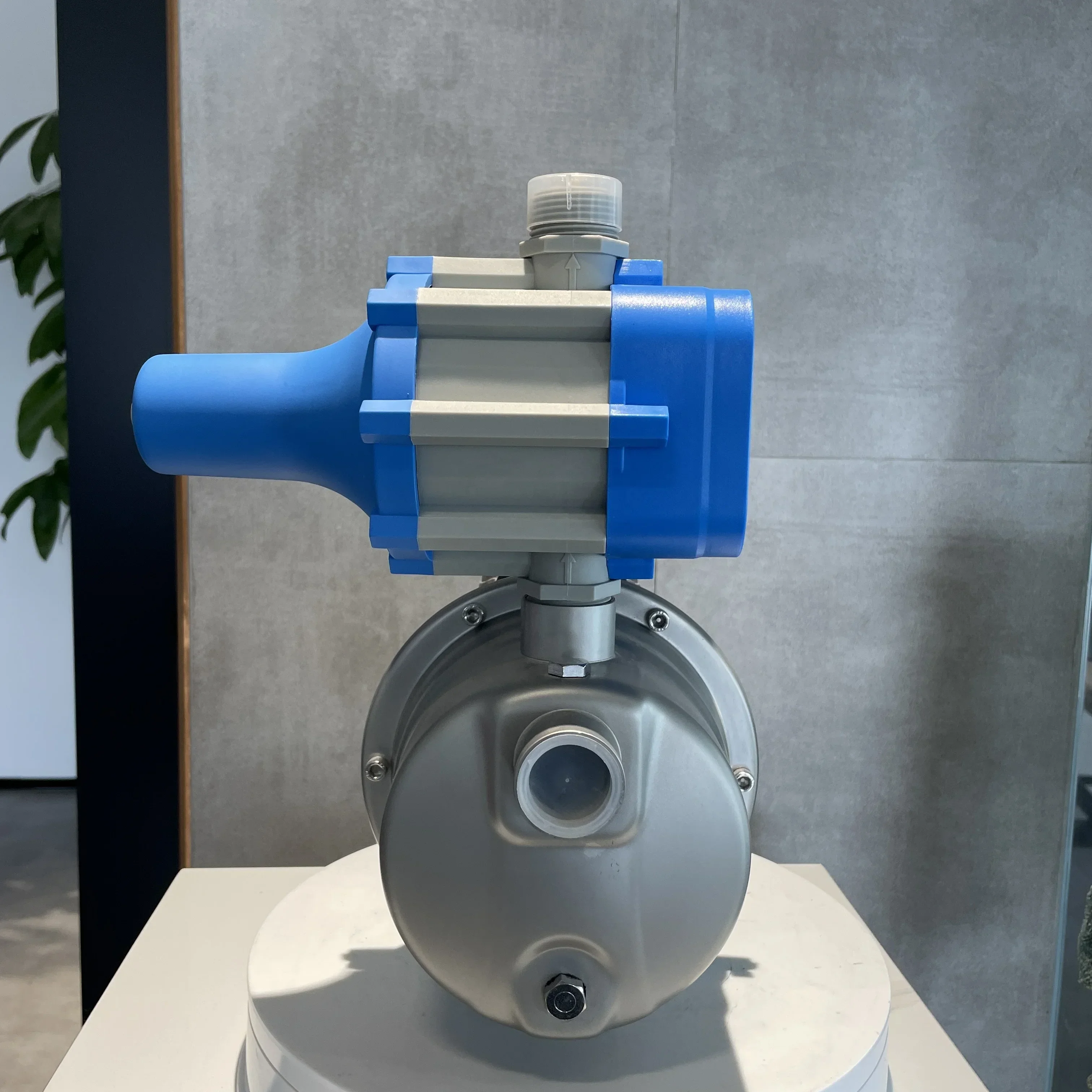 Нержавеющая сталь 1/2 л. С. с прерывателем