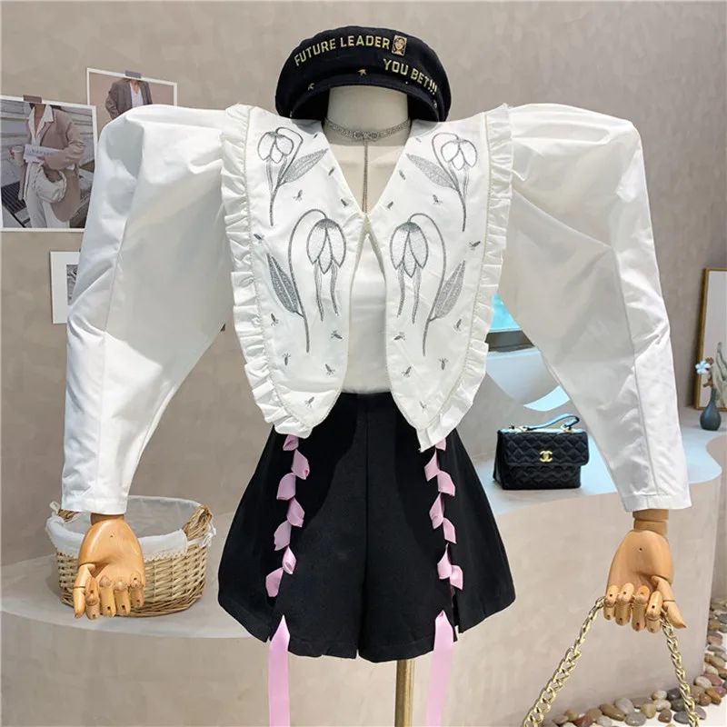 

Niche Design New Women's Clothing 2022 Spring Design Embroidered Shirt Ruffle White Shirt Female Tops White Tops Female Blouses