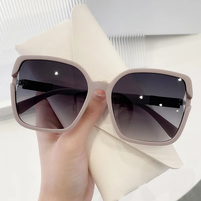 

2022 New Net Red with The Same High-end Women's Polarized Sunglasses Anti-ultraviolet Square Sunglasses