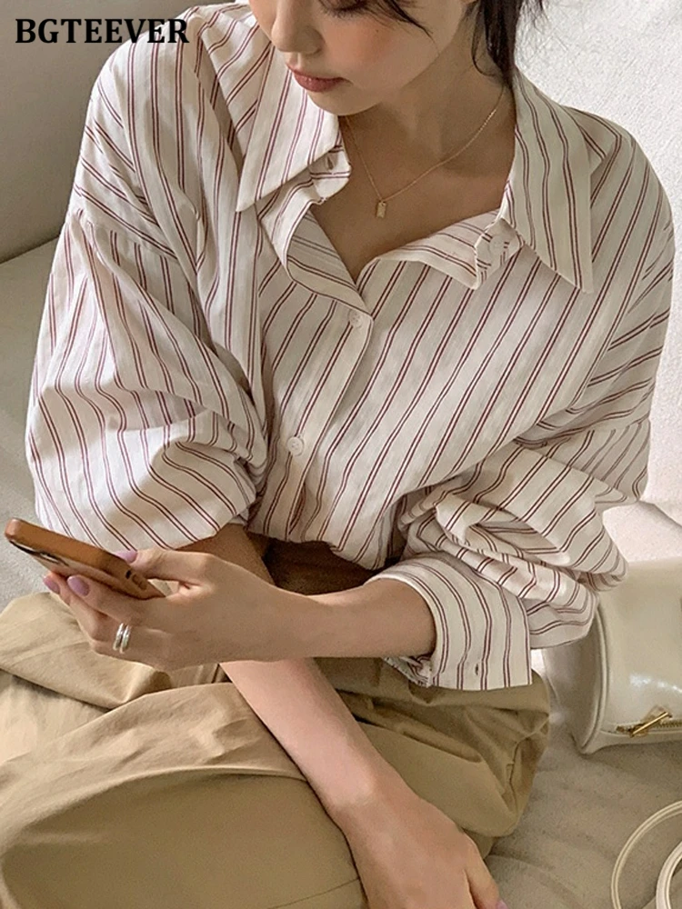 

BGTEEVER Vintage Loose Single-breasted Striped Blouses Women Spring Autumn Casual Long Sleeve Women Shirts Ladies Tops