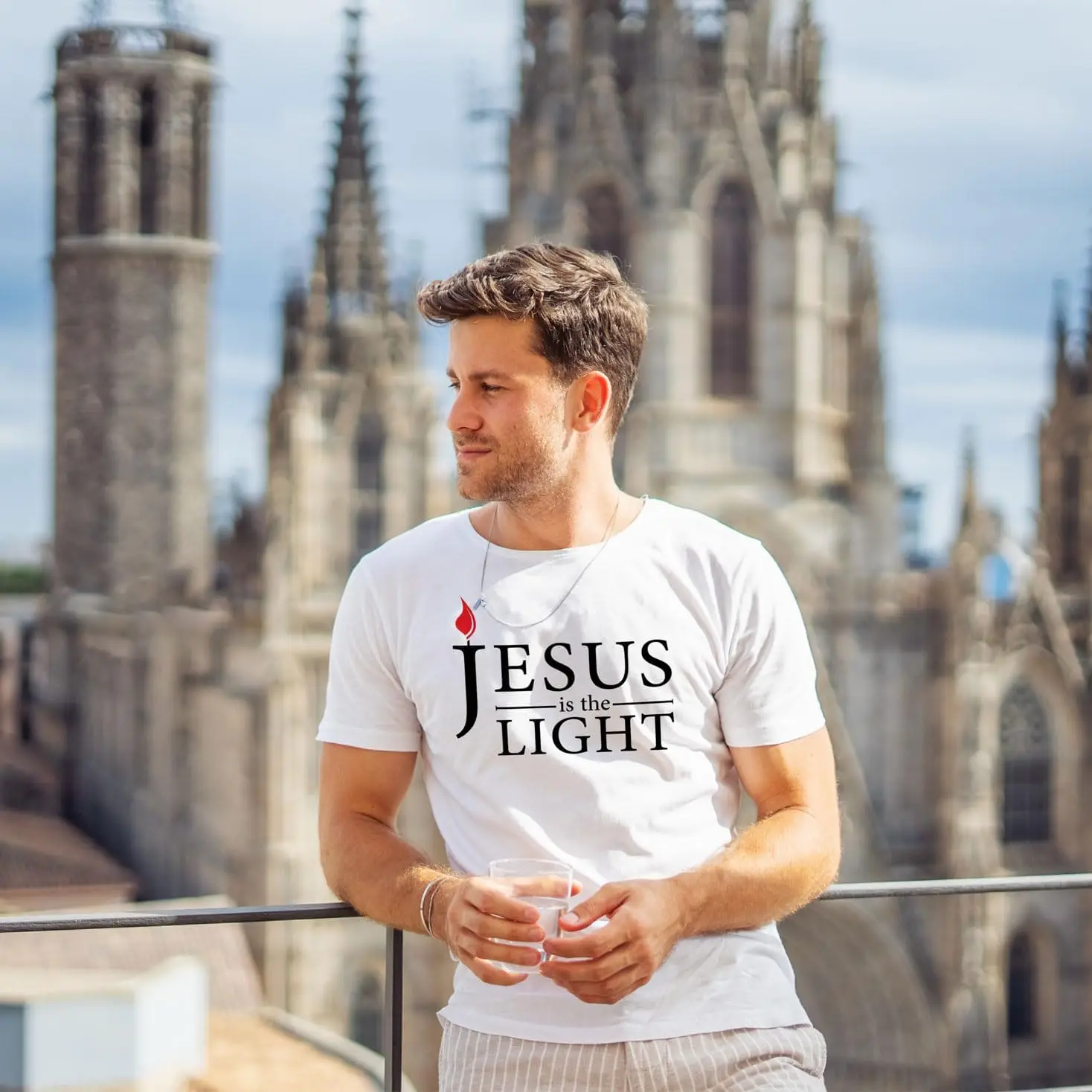 lepni.me Мужская футболка Иисус Христос - Свет Любовь Бога Пасха Воскрешение