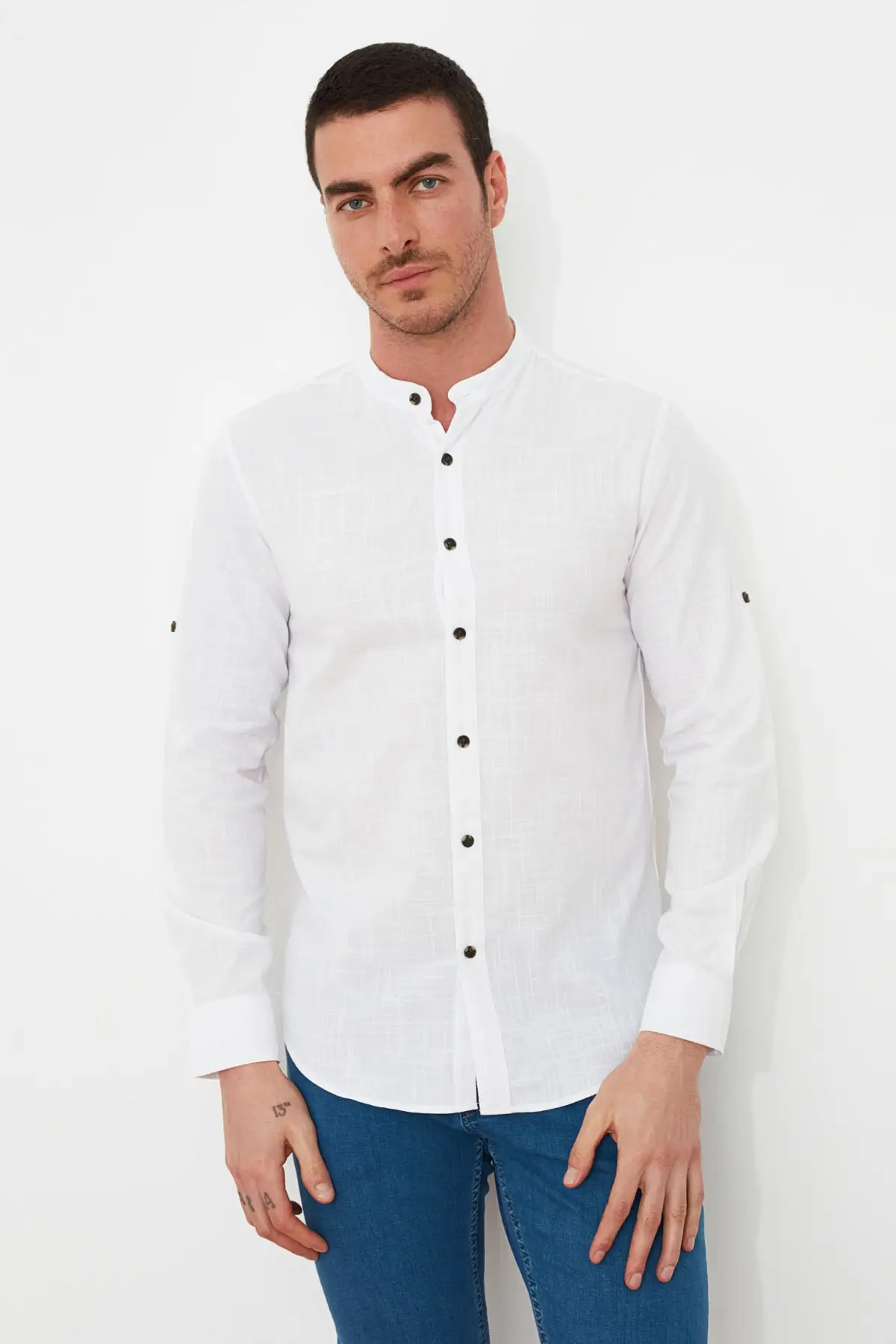 Trendyol Male Basic Crew Neck Epaulets Slim Fit Long-Sleeve Shirt TMNSS20GO0188