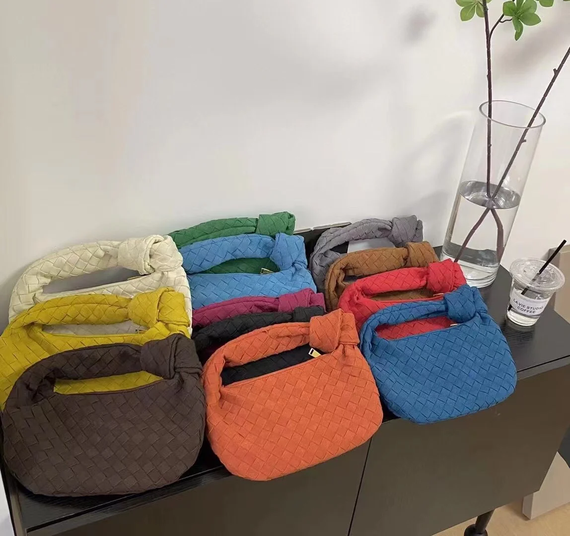 

Новинка, модный плетеный клатч ручной работы, зеленая Ins шикарная сумка на плечо, женская сумка Хобо с облаками, Повседневная сумка из искусс...