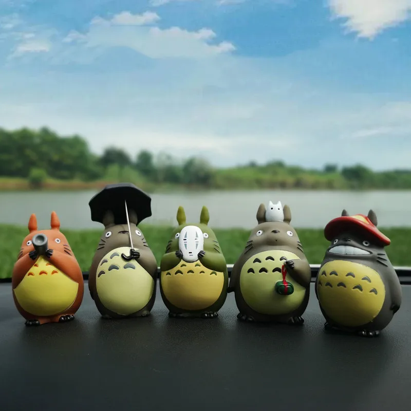 

10cm Kawaii Totoro Figure with Umbrella Toy My Neighbor Totoro Action Figure