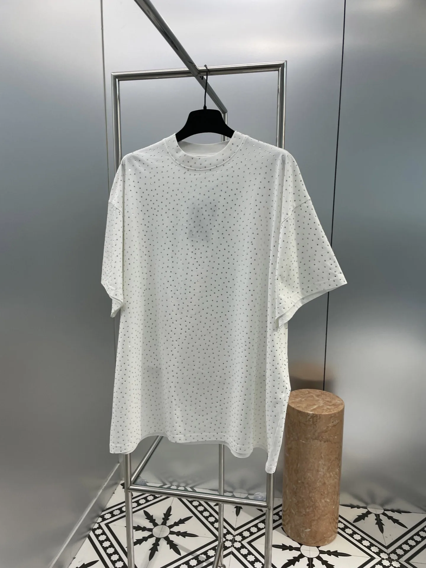 

Spring And Summer 2023 New Women's WearRetro Plain Cloth Worn and Washed Hot Rhinestone round Neck Short Sleeve T-shirt 0401