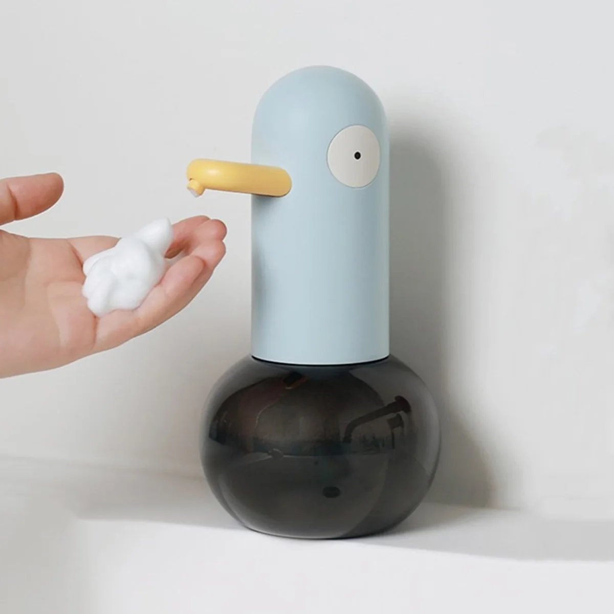 

Automatic Soap Dispenser 400ml Touchless Foaming Soap Dispenser Rechargeable Duck Pattern Foam Sanitizer Soap Dispenser