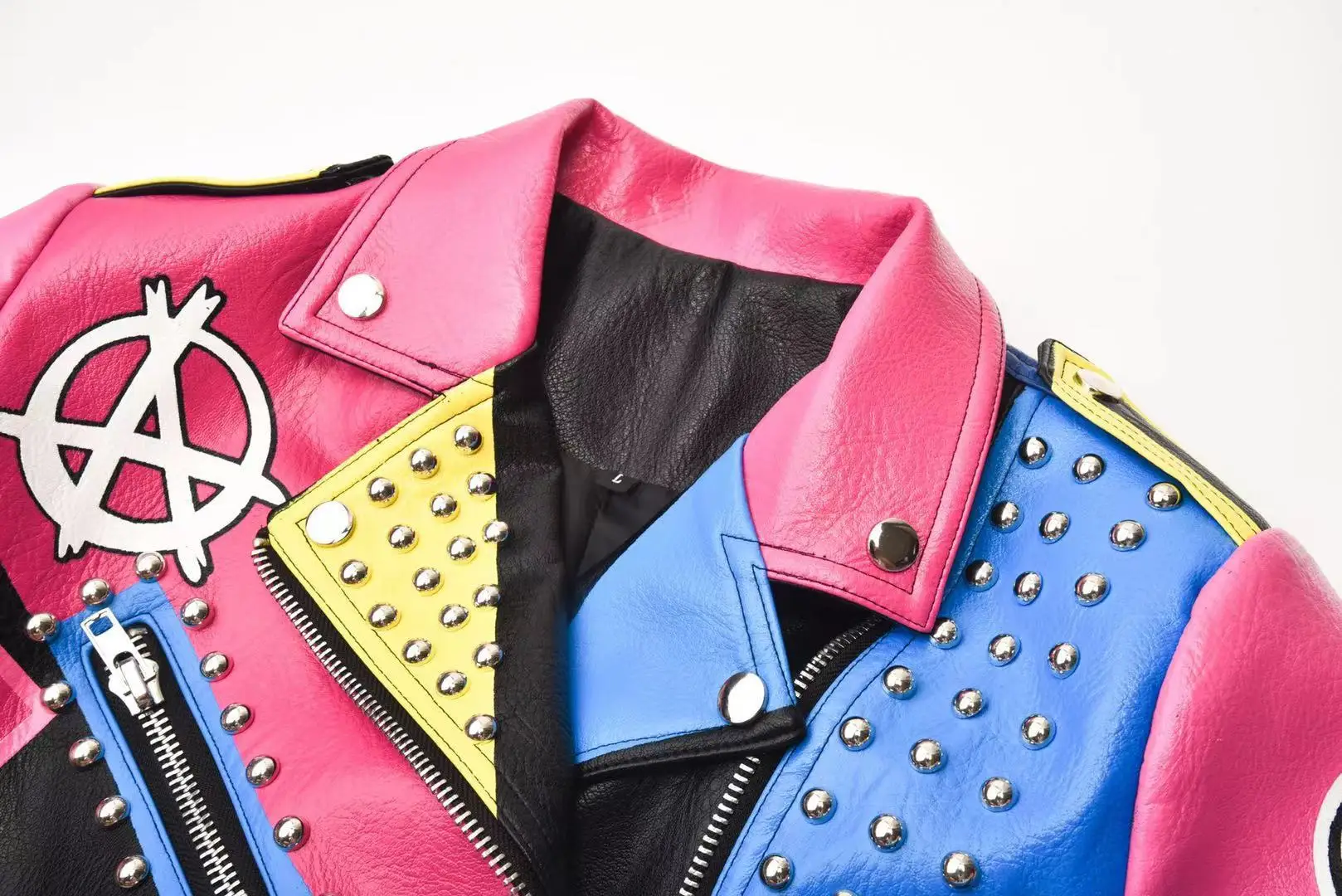 Women's autumn and winter new street spot rock punk pattern print personality girl rivet short leather jacket spot