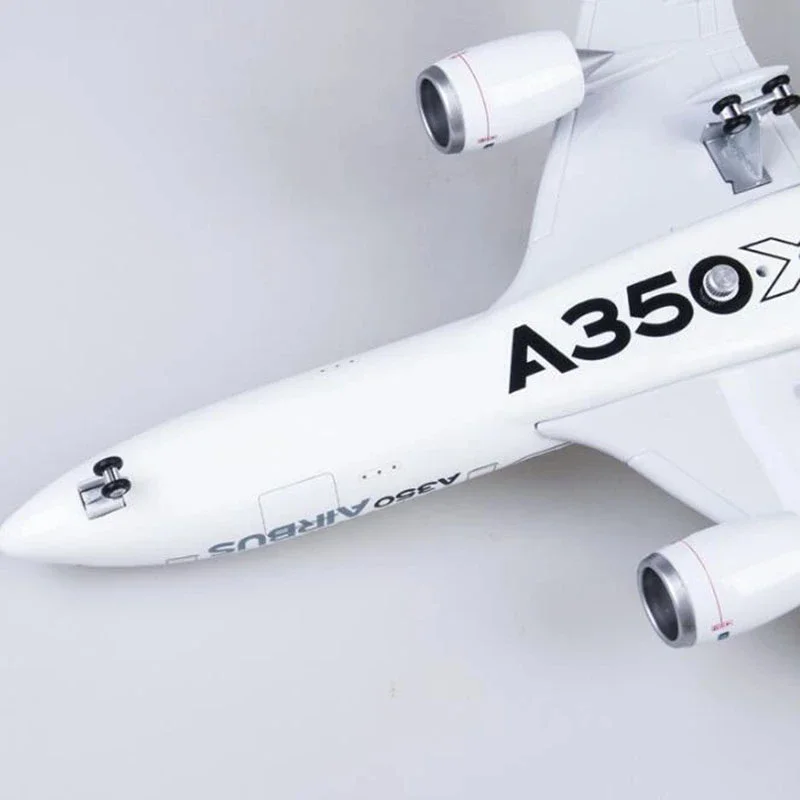 Модель самолета A350 XWB Airlines 47 см масштаб 1/142
