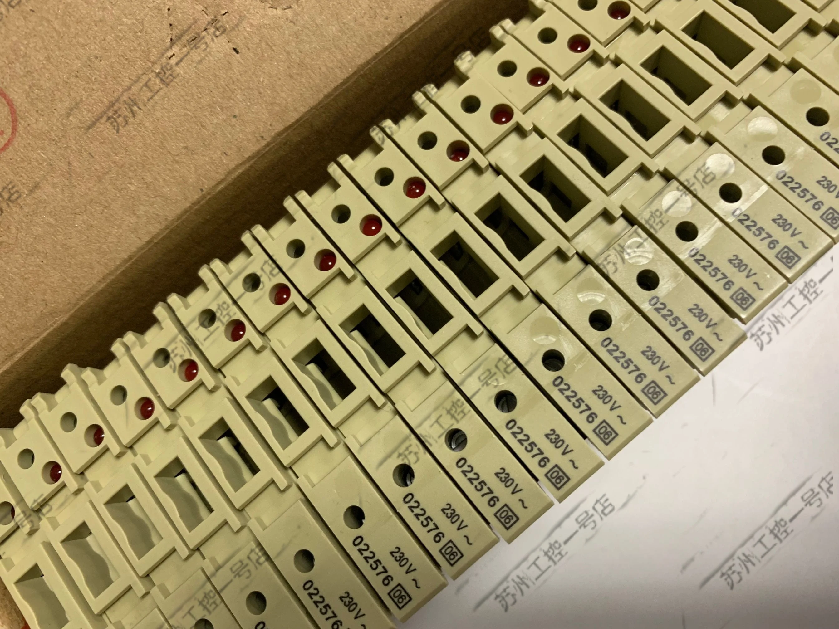 Клеммы предохранителей для ленточных светильников ASK1/EN LD 1D 230VAC