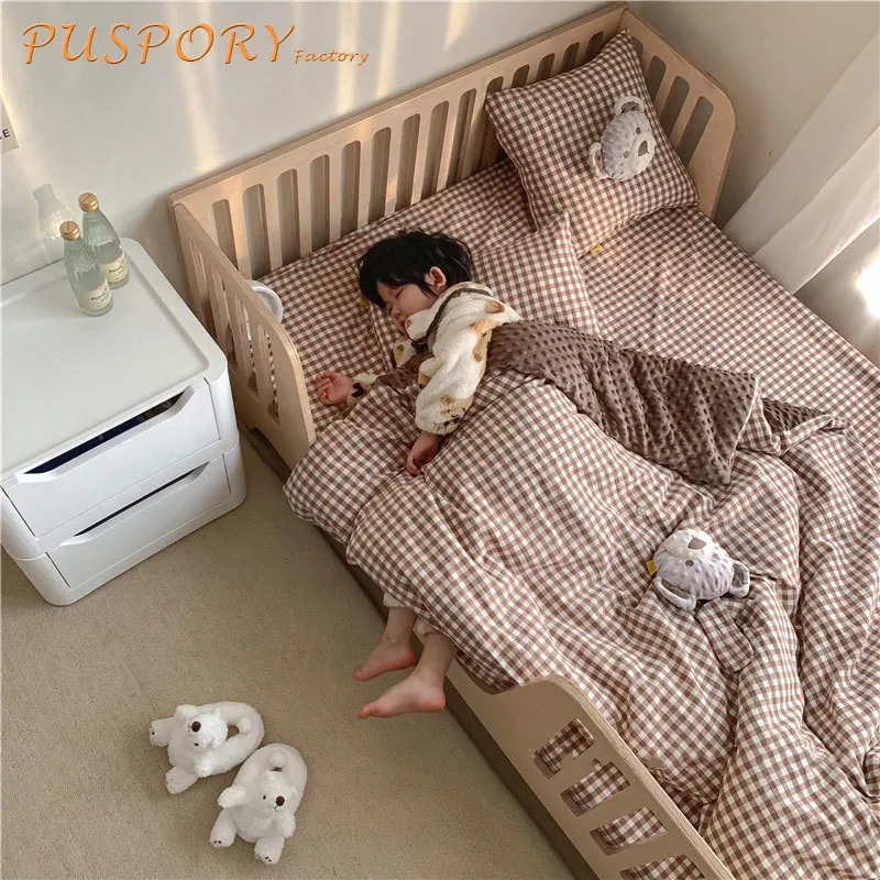 

Постельное белье для новорожденных, детское постельное белье, четыре предмета, симпатичный медведь, мультяшный простой чехол, легкое хране...