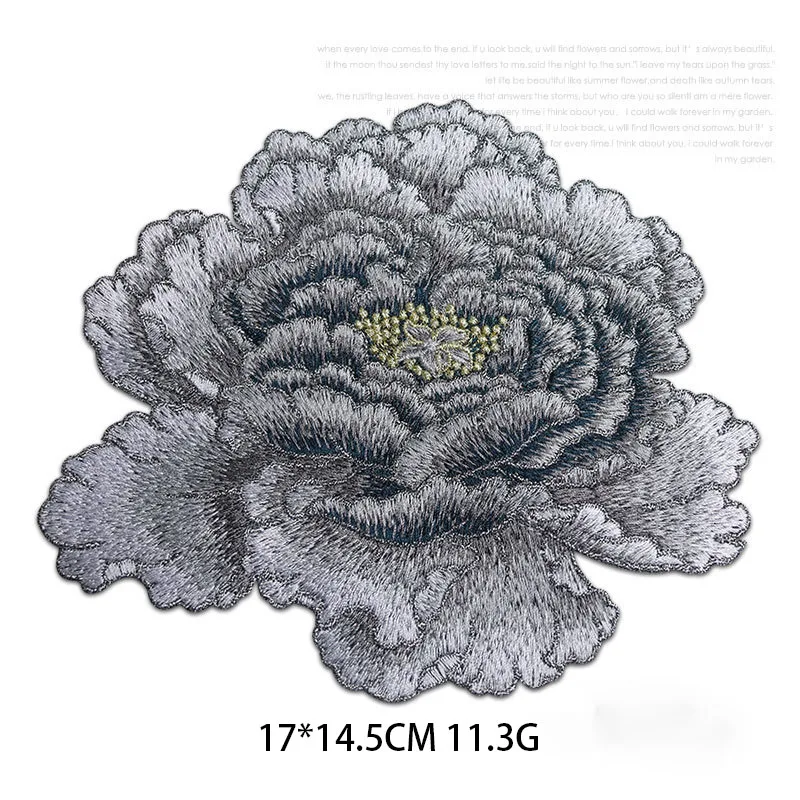 Вышитые нашивки с пионами для сумок