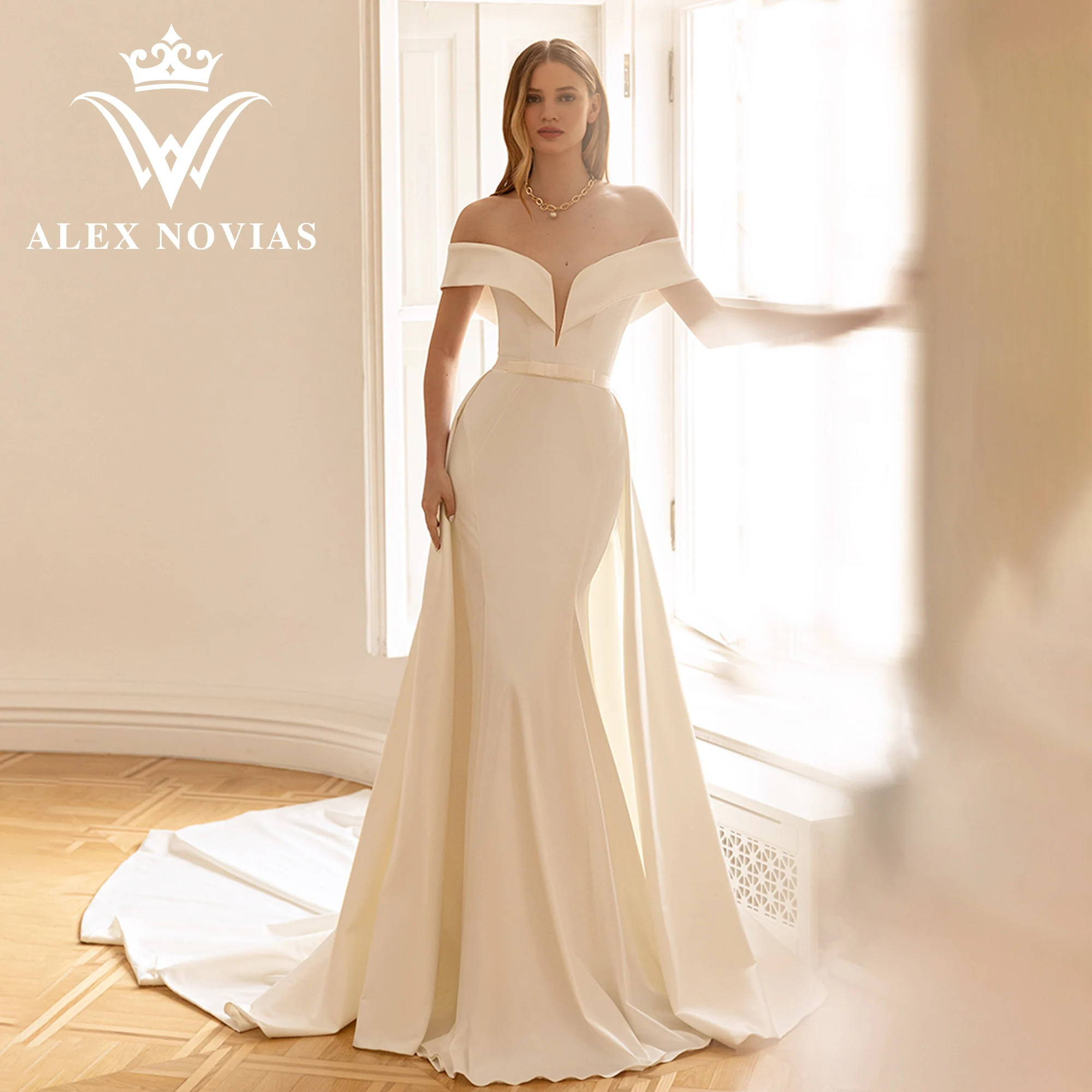 

Свадебное платье с юбкой-годе ALEX NOVIAS, атласное платье 2 в 1 с открытыми плечами и драпировкой со съемным шлейфом, 2023