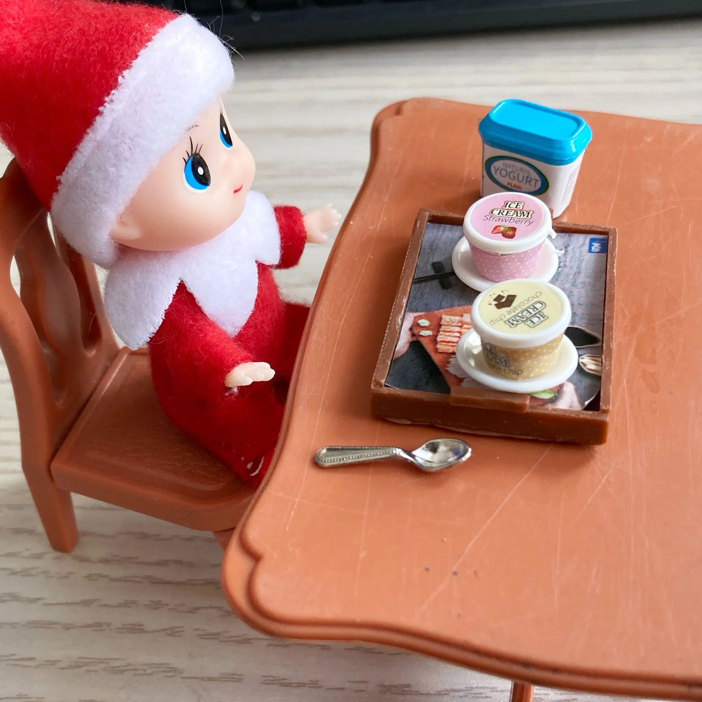 

7pcs/Set Dollhouse Summer Ice Cream Tray Miniature Model