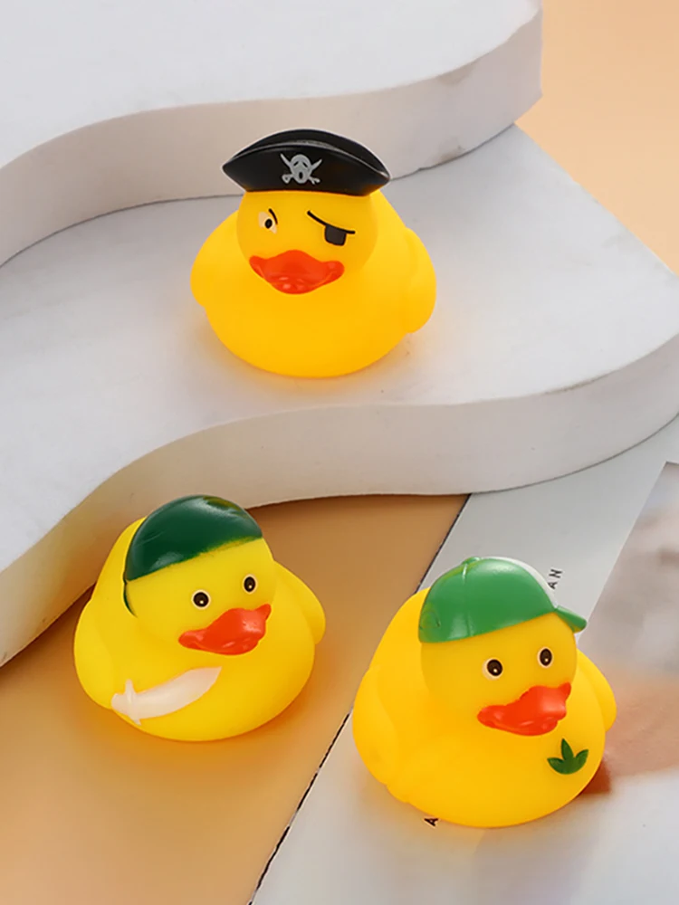 

Украшения для приборной панели автомобиля, маленькая Желтая утка, детская резиновая игрушка, утка для мальчиков и девочек, плавающий спрей, ...